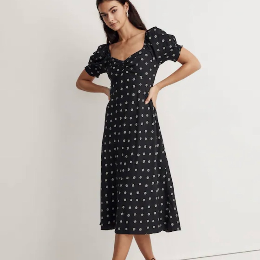 Madewell Sweetheart Puff-Sleeve Midi Dress in Stardot